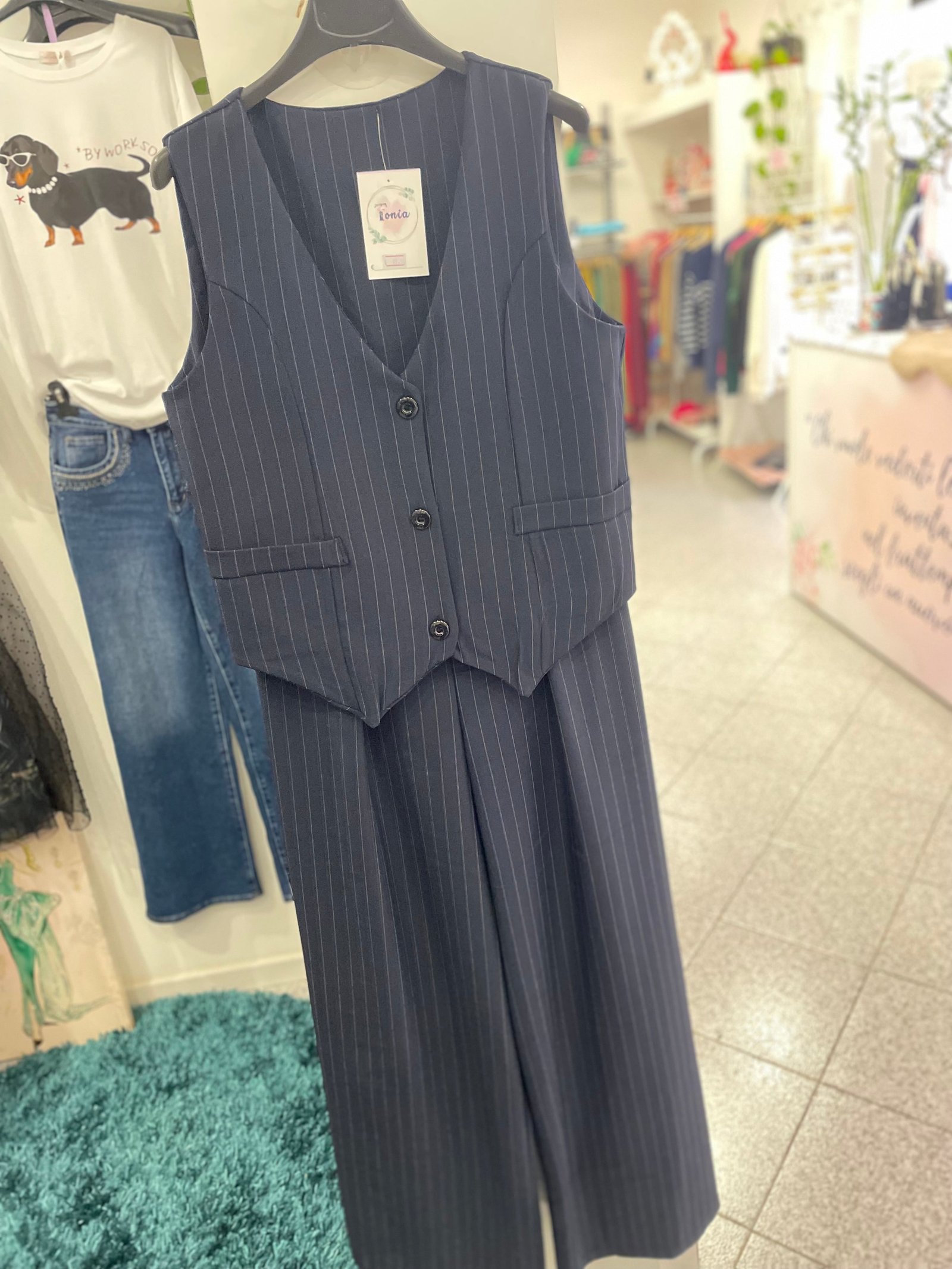 Completo gessato blu
